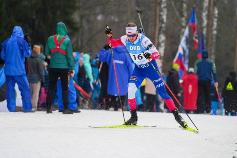 Střelecky nejlepší závod pro naše biatlonisty. Tři umístění v TOP 20!